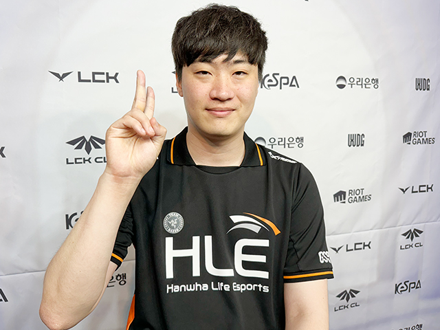 Mua Từ Hàn Quốc Hlv Kim Sang moon Của Hanwha Life Esports