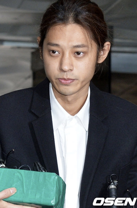 Mua Từ Hàn Quốc Jung Joon Young