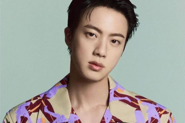 Jin BTS trở lại với vai trò đại sứ thương hiệu Gucci