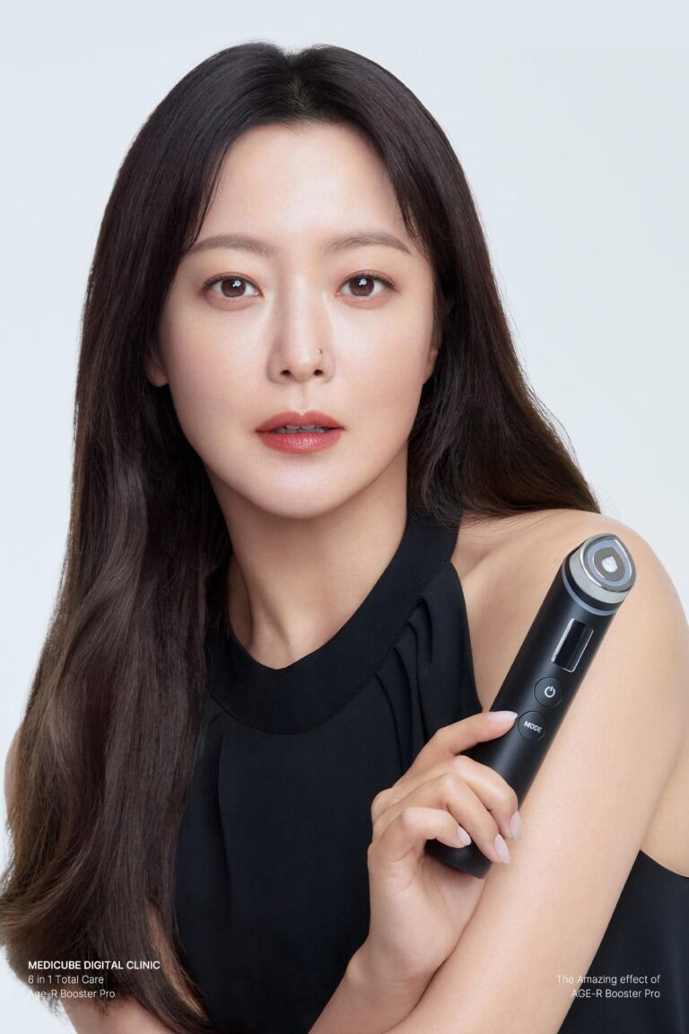 Chăm da toàn diện Medicube AGE-R Booster Pro